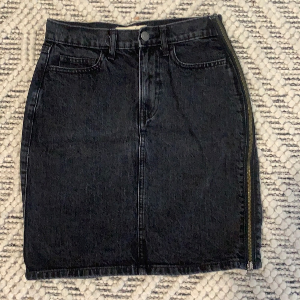 1 Gap denim pencil skirt with side zipper